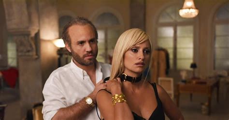 versace in streaming prima stagione|assassination of gianni versace episodes.